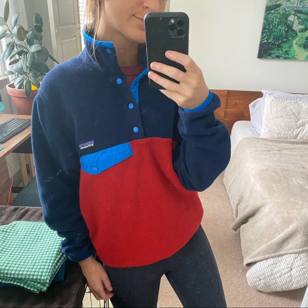 Patagonia Navy and Red Sweatshirt